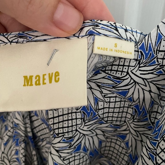 Maeve Anthropology Blue Pineapple Ruffled Flutter Sleeve Blouse - Picture 4 of 8